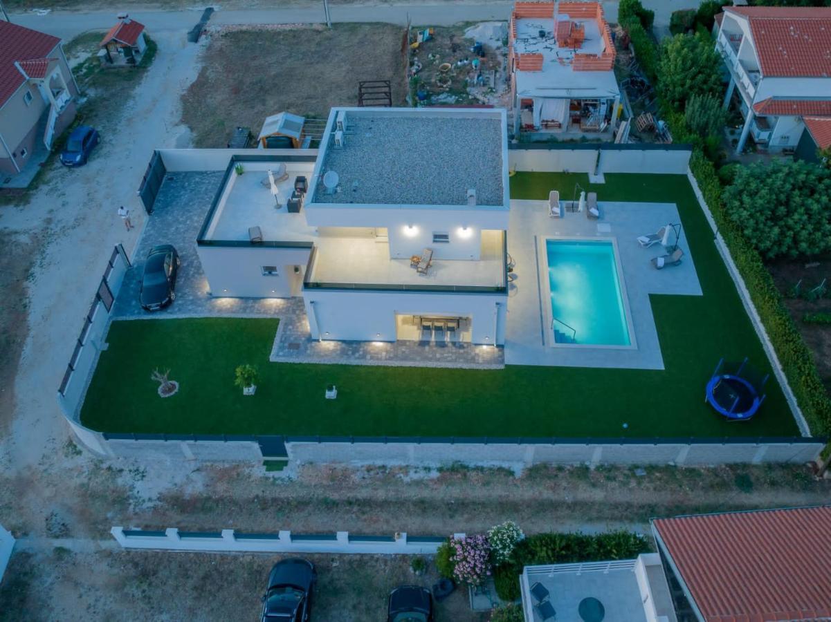 Villa Mara Vrsi Buitenkant foto