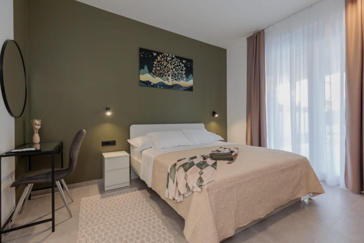 Villa Mara Vrsi Buitenkant foto
