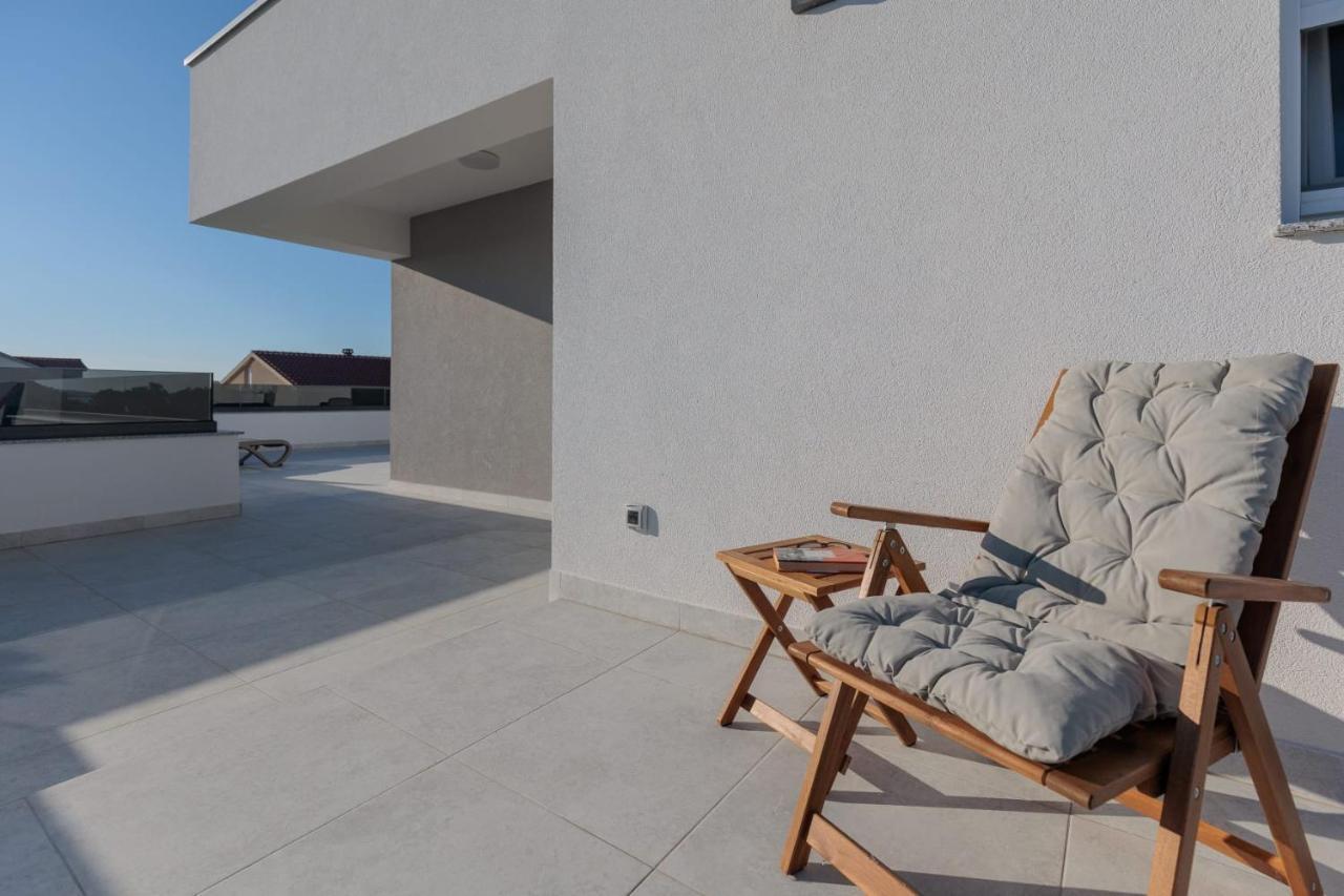 Villa Mara Vrsi Buitenkant foto